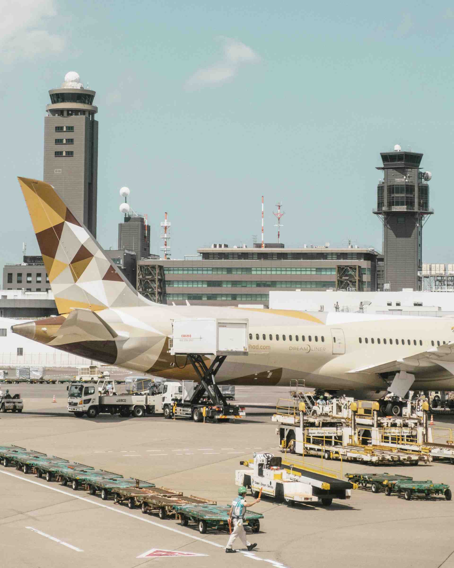 Aeroplane boarding techniques